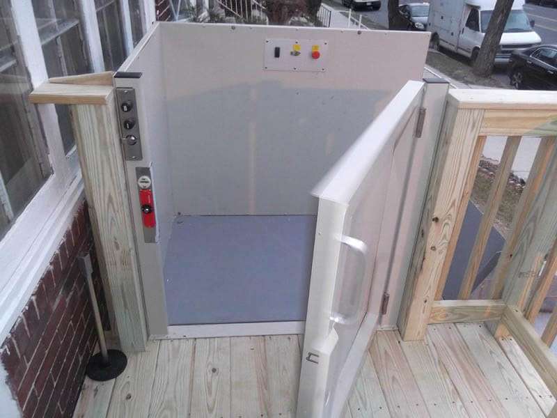Outdoor platform lift in Central PA
